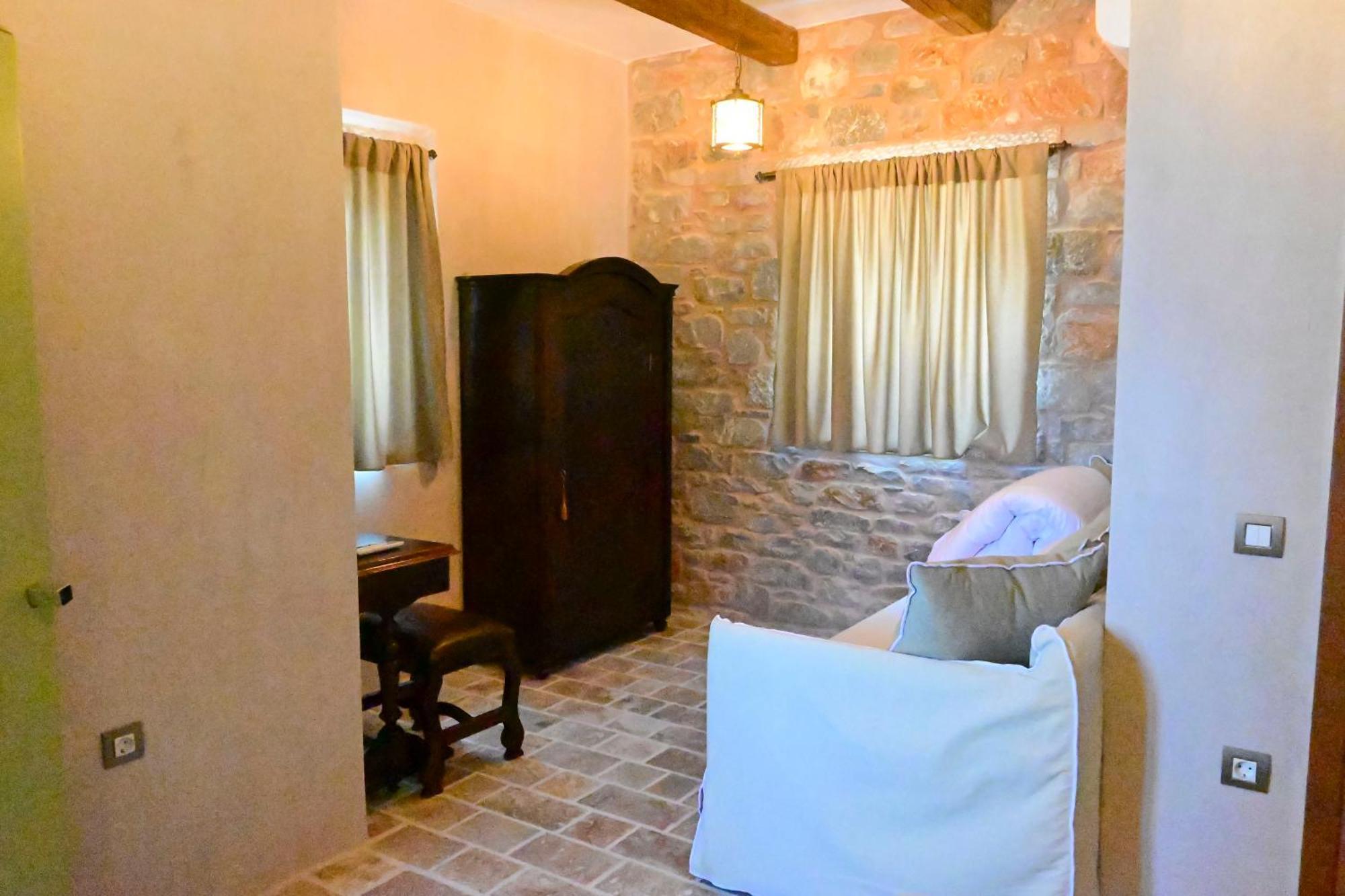 Arapis Rooms & Suites Agios Kiprianos Buitenkant foto