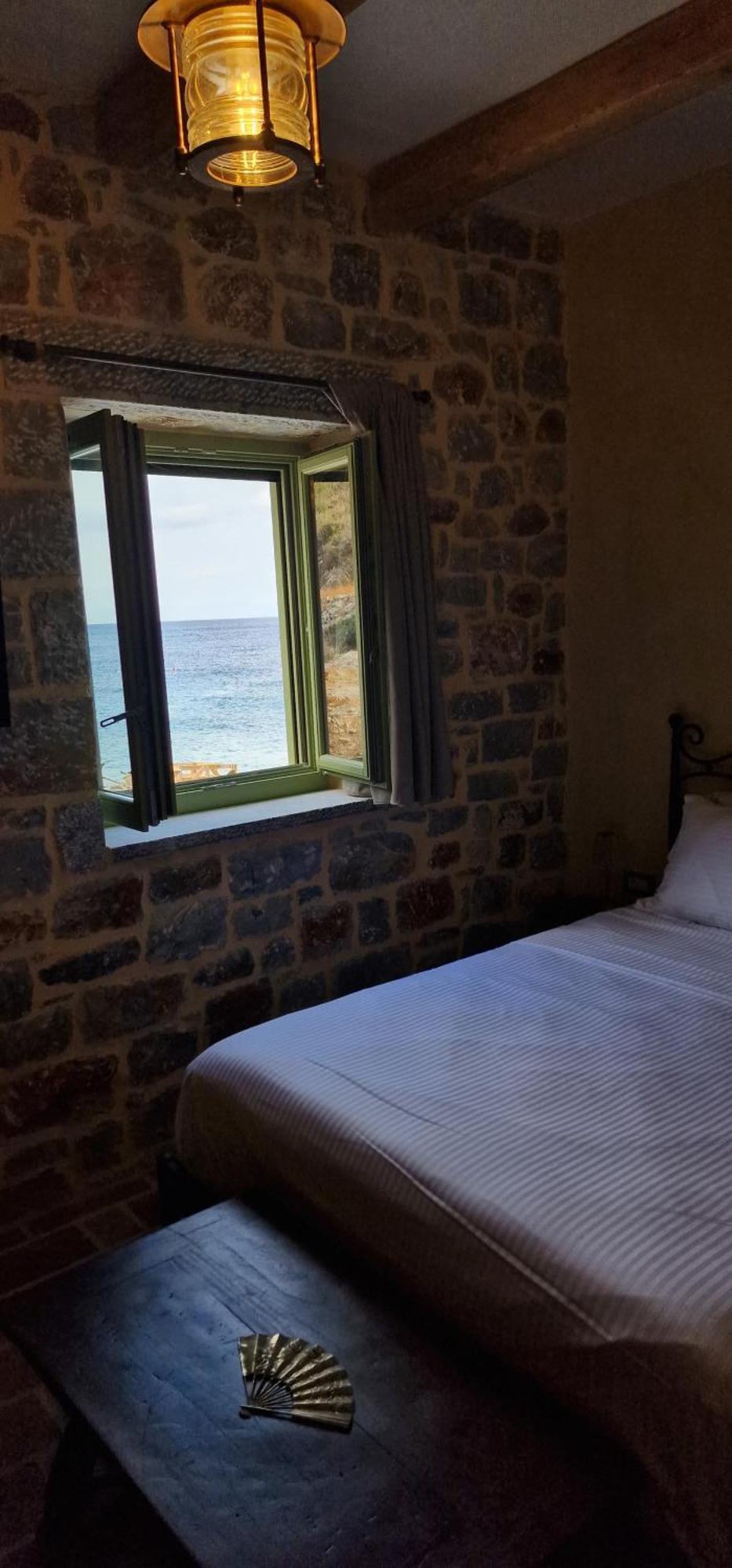 Arapis Rooms & Suites Agios Kiprianos Buitenkant foto